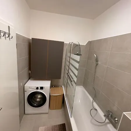Ruhige Ferienwohnung Rostock Extérieur photo